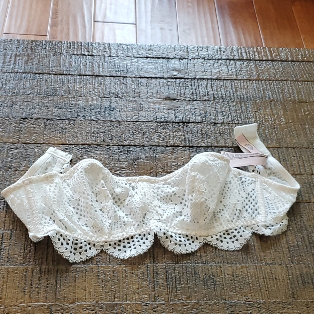Victoria's Secret strapless underwire bra Sz S